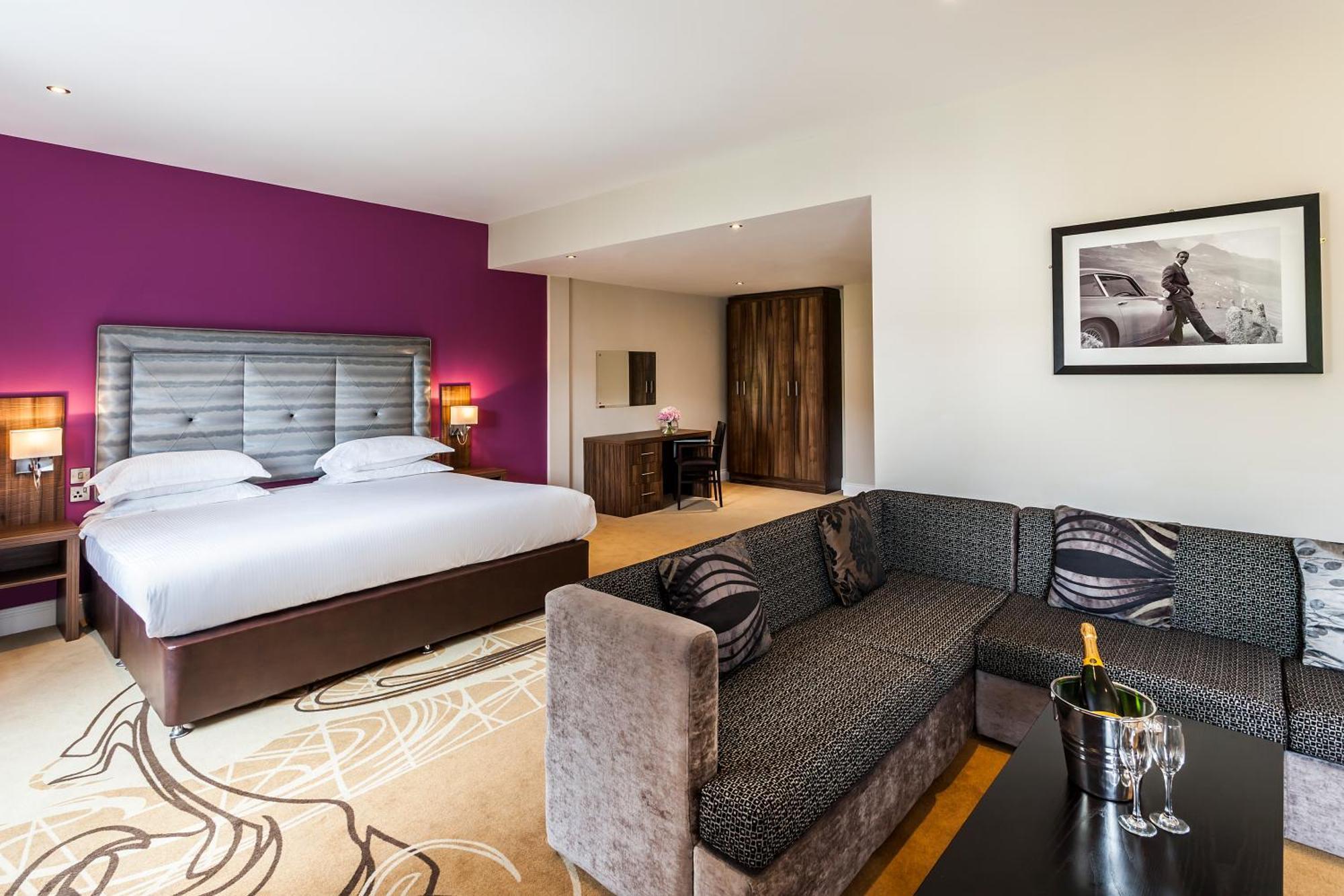 Suite with Lake View